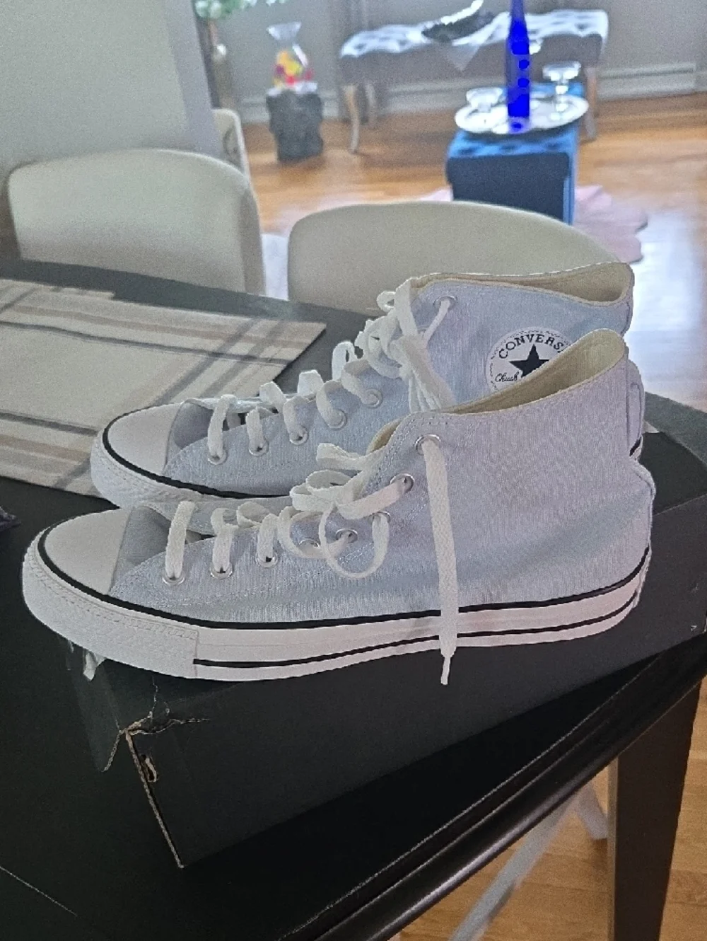 Converse High Top Sneakers - Pale Blue & White💙🤍 NEW - Picture 2 of 8